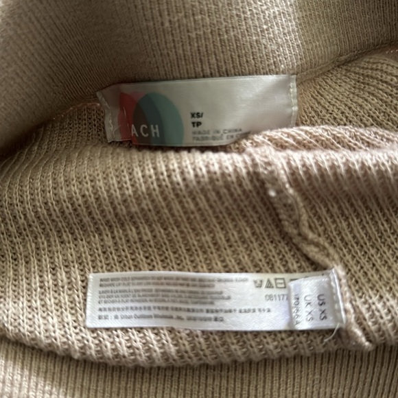 Free People - Picture 4 of 4